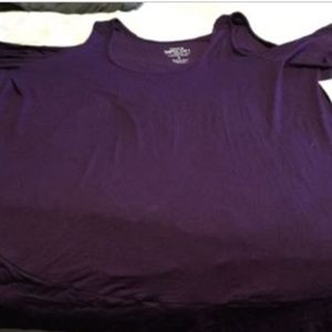 Torrid size 5 NWT Cold shoulder shirt